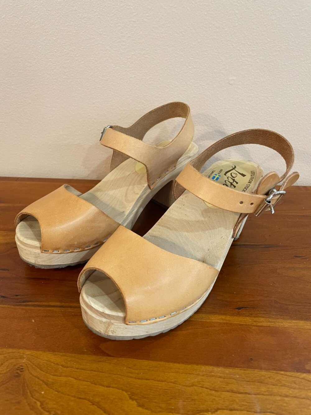 Lotta Tan Leather Peep Toe Clogs Size 38 / 7.5 - Picture 3 of 6